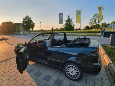 Gebraucht VW Golf Cabriolet 90 PS (66 kW) 1998 Schwarz Cabrio