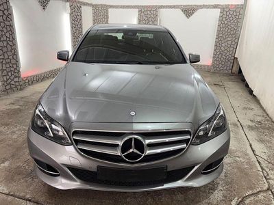 Mercedes E200