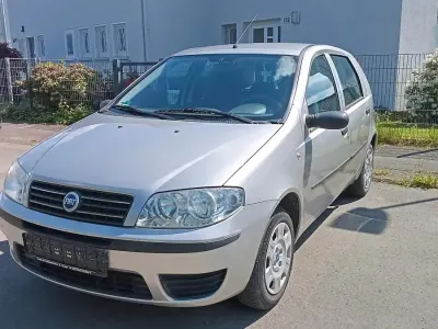 Usata Fiat Punto 60 CV (44 kW) 2004 Argento Utilitaria