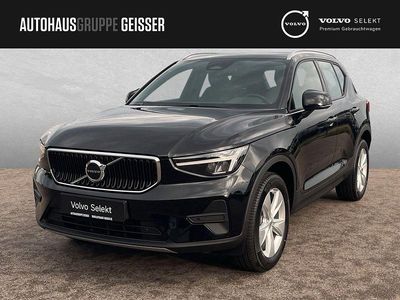 Neu Volvo XC40 Core 163 PS (119 kW) 2025 Onyx schwarz SUV
