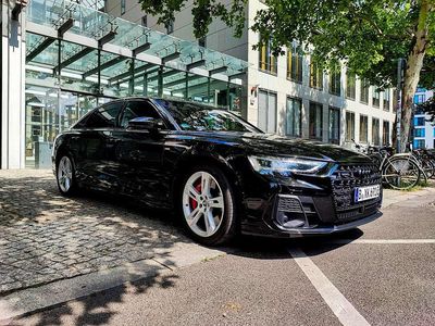 Second-hand Audi A8L Comfort 340 CP (250 kW) 2023 Negru Berlinǎ