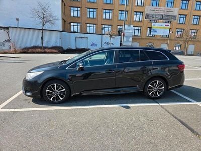 Usata Toyota Avensis Business Edition 143 CV (105 kW) 2015 Nero Station wagon