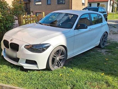Usata BMW 114 M Sport 102 CV (75 kW) 2012 Bianco Utilitaria