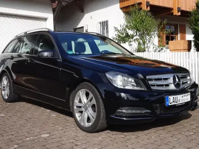 Gebraucht Mercedes C180 Avantgarde 156 PS (114 kW) 2013 Schwarz Limousine