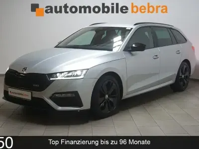 Gebraucht Skoda Octavia RS 200 PS (147 kW) 2022 Brilliant silber Kombi