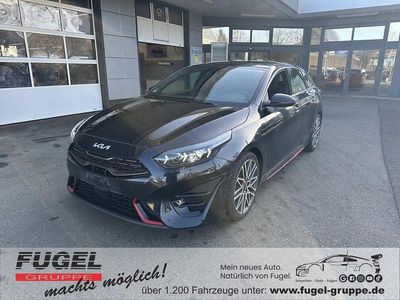 Gebraucht Kia ProCeed Comfort 204 PS (150 kW) 2023 (1k) zilinaschwarz met. Kombi
