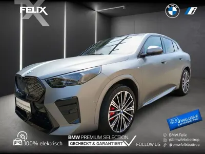 Gebraucht BMW iX2 M Sport 230 kW (313 PS) 2024 Bmw individual frozen pure gre SUV