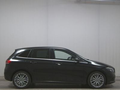 Mercedes B200