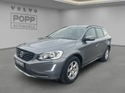 Używany Volvo XC60 Kinetic 150 KM (110 kW) 2016 Szary SUV