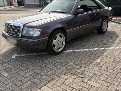 Gebraucht Mercedes 230 132 PS (97 kW) 1992 Andere farben Coupé