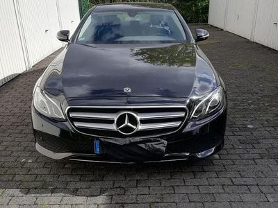 Gebraucht Mercedes E200 Avantgarde 184 PS (135 kW) 2017 Schwarz Limousine