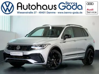 Gebraucht VW Tiguan R-line 150 PS (110 kW) 2023 Reflexsilber (metallic) SUV