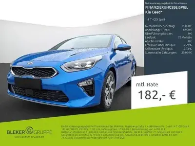 Usado Kia Ceed Spirit 140 CV (102 kW) 2020 Azul Utilitario