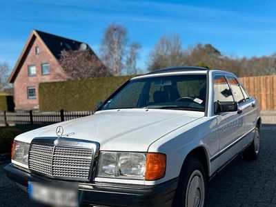 Gebraucht Mercedes 190 118 PS (86 kW) 1986 Weiß Limousine