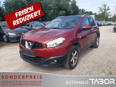 Gebraucht Nissan Qashqai Tekna 141 PS (103 kW) 2013 New red (m) SUV