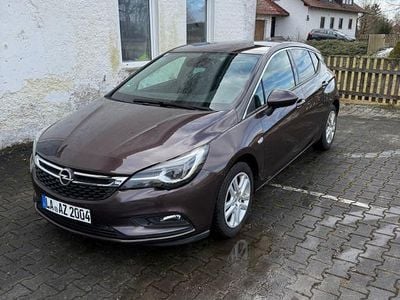 Gebraucht Opel Astra Selection 95 PS (69 kW) 2016 Braun Limousine