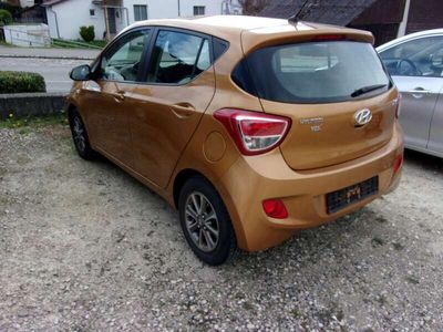 gebraucht Hyundai i10 1.2 YES! Gold