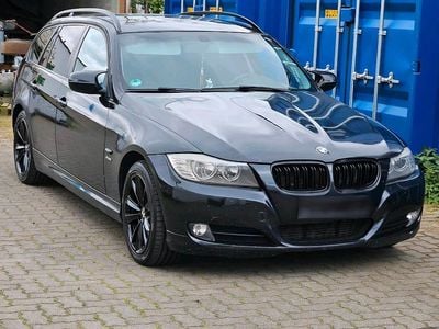 Usata BMW 320 177 CV (130 kW) 2010 Nero Station wagon