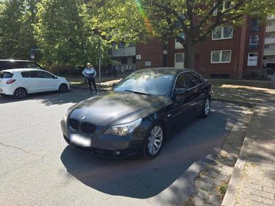 Second-hand BMW 525 217 CP (159 kW) 2007 Negru Berlinǎ