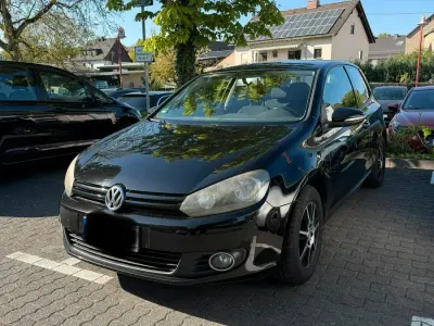 Gebraucht VW Golf VI 86 PS (63 kW) 2011 Schwarz Kleinwagen