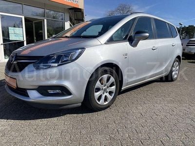 Gebraucht Opel Zafira Active 140 PS (102 kW) 2017 Silber Van / Kleinbus