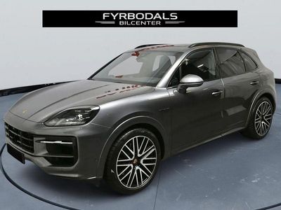 Grau Gebraucht 2025 Porsche Cayenne Sport SUV | 128.900 €