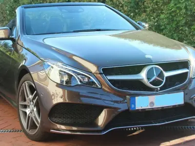 Gebraucht Mercedes E350 AMG line 258 PS (189 kW) 2016 Braun Cabrio