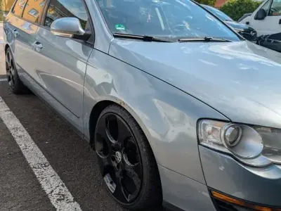 Gebraucht VW Passat Highline 143 PS (105 kW) 2010 Blau Limousine