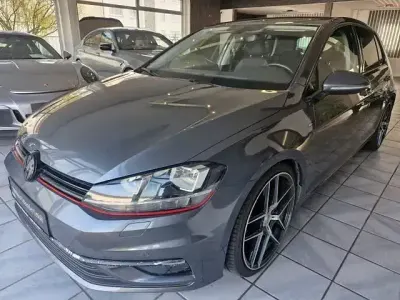 Gebraucht VW Golf VII Join 116 PS (85 kW) 2019 Grau Limousine