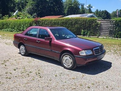 Mercedes C180
