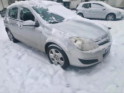 Gebraucht Opel Astra 101 PS (74 kW) 2007 Grau Coupé