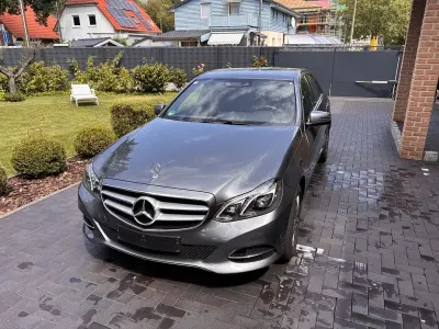 Gebraucht Mercedes E350 Avantgarde 258 PS (189 kW) 2015 Grau Limousine