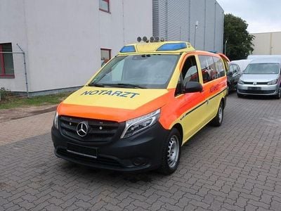 Gelb Gebraucht 2015 Mercedes Vito Van | 14.900 € (Superpreis)