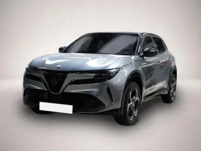 Neu Alfa Romeo Junior Edizione Speciale 145 PS (106 kW) 2026 Manufacturer SUV