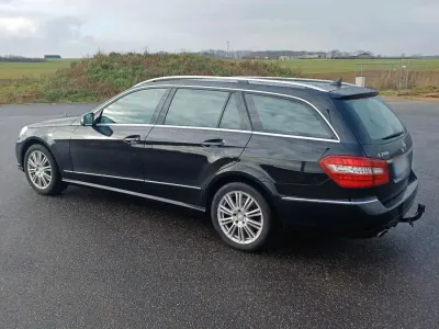 Gebraucht Mercedes E200 184 PS (135 kW) 2012 Schwarz Kombi