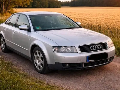 Gebraucht Audi A4 131 PS (96 kW) 2002 Silber Limousine