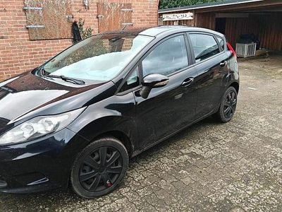 Gebraucht Ford Fiesta 95 PS (69 kW) 2011 Schwarz Kleinwagen