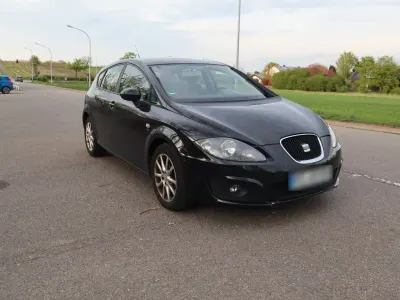 Używany Seat Leon 125 KM (91 kW) 2009 Czarny Hatchback