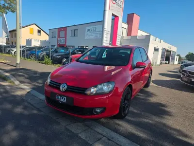 Gebraucht VW Golf VI Trendline 80 PS (58 kW) 2009 Rot Kleinwagen