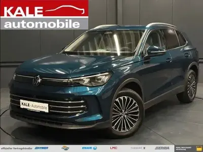 Gebraucht VW Tiguan Elegance 193 PS (141 kW) 2025 Blau SUV