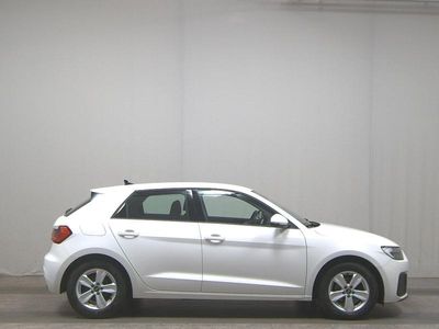 Weiss Gebraucht 2022 Audi A1 Sportback Kleinwagen | 16.480 € (Guter Preis)