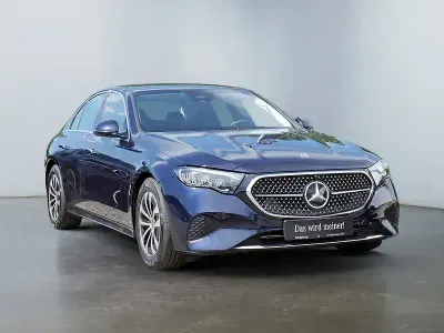 Gebraucht Mercedes E220 Avantgarde 197 PS (144 kW) 2025 Andere Limousine