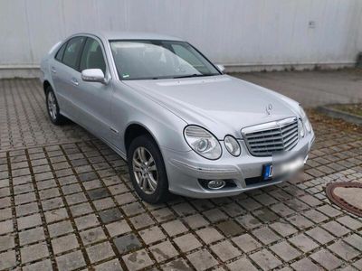 Mercedes E320