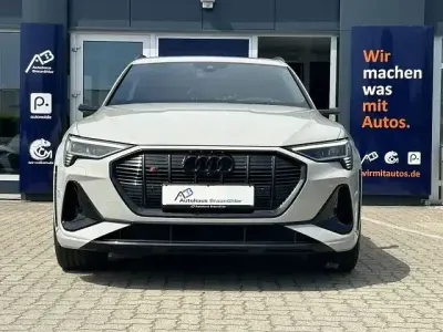 Gebraucht Audi e-tron Sportback Sport 369 kW (503 PS) 2022 Beige SUV