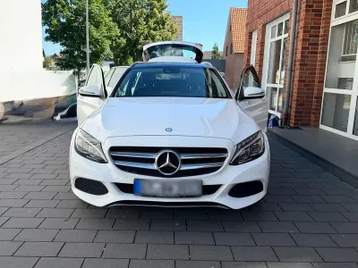 Gebraucht Mercedes C180 156 PS (114 kW) 2015 Weiß Kombi