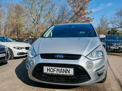 Używany Ford S-MAX Champions Edition 140 KM (102 kW) 2013 Srebrny Minivan