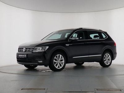Gebraucht VW Tiguan Allspace Comfortline 150 PS (110 kW) 2019 Deep black perleffekt SUV