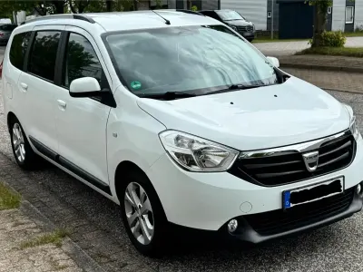 Gebraucht Dacia Lodgy 107 PS (78 kW) 2014 Weiß Van / Kleinbus