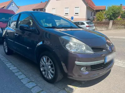 Gebraucht Renault Clio 100 PS (73 kW) 2009 Violet Kleinwagen