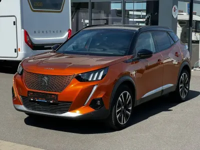 Gebraucht Peugeot e-2008 GT 100 kW (136 PS) 2022 Orange SUV